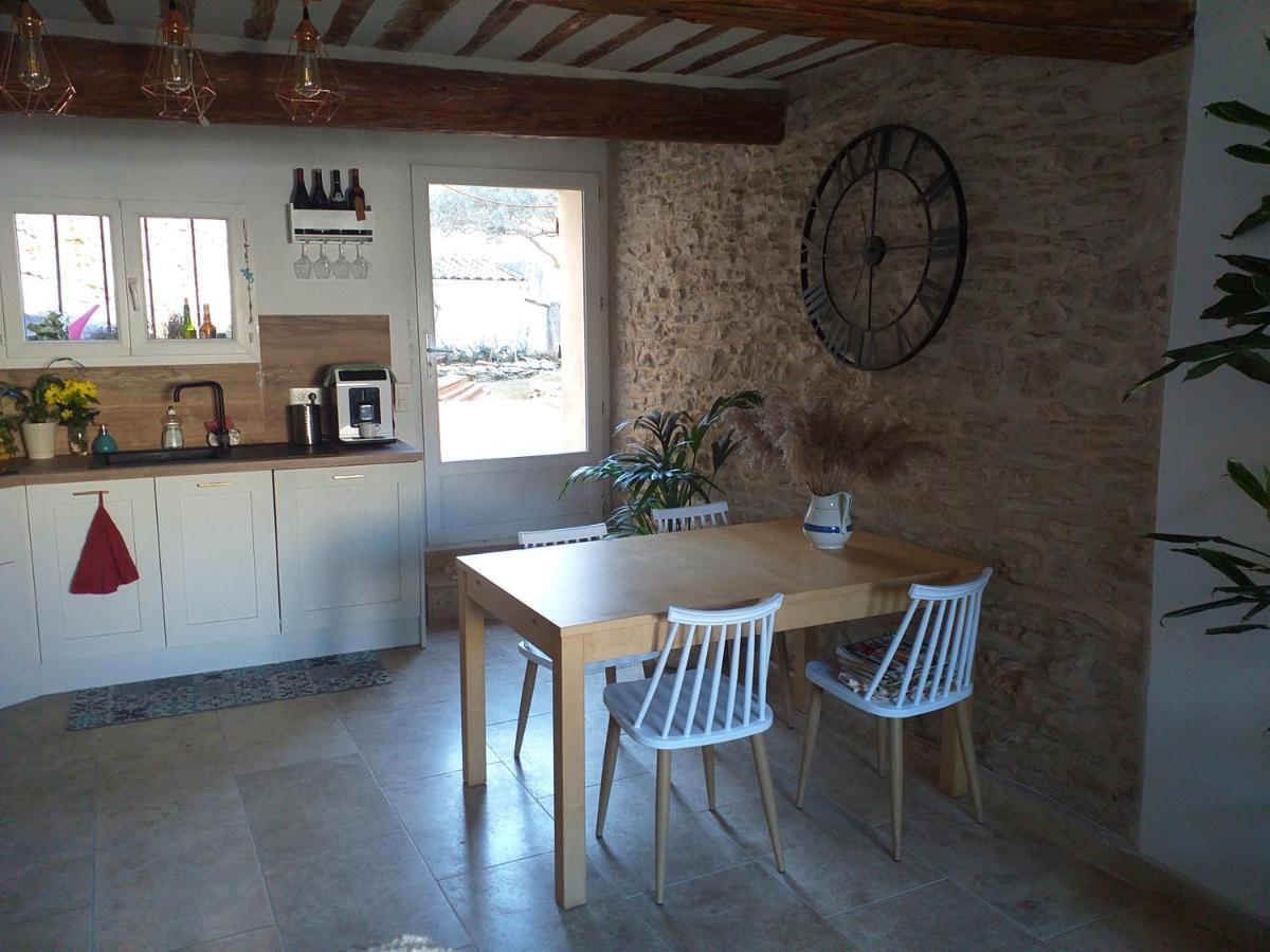 Deux M Bed & Breakfast Villes-sur-Auzon ภายนอก รูปภาพ