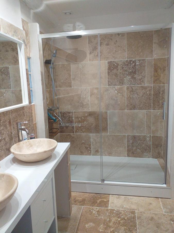 Deux M Bed & Breakfast Villes-sur-Auzon ภายนอก รูปภาพ